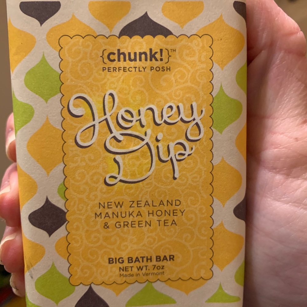 Perfectly Posh Honey Dip chunk